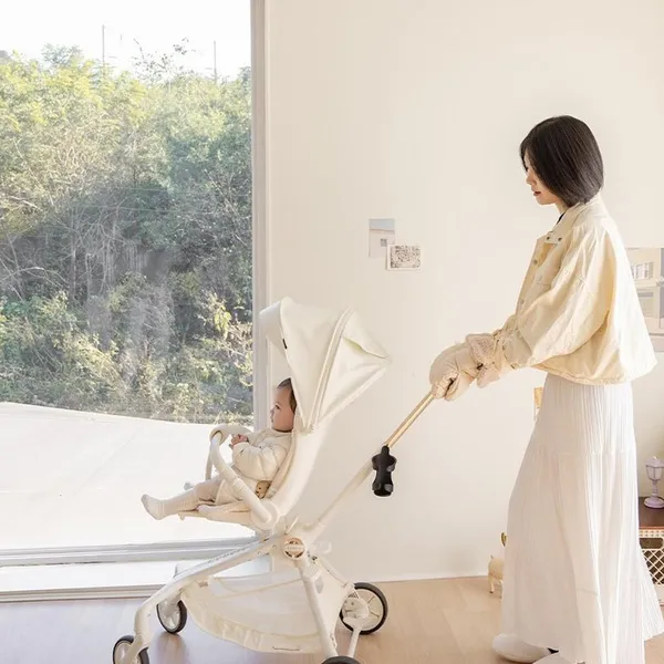 1pair Essential Winter Gear Windproof Hand Covers & Insulated Hand Protectors Comfortable Wearing Gloves for Strollers ZHE