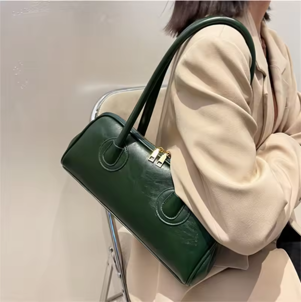 Classic Leather Handbag, Retro Simple Shoulder Underarm Bag, Elegant Stylish Baguette Tote Bag for Women Everyday Collocation